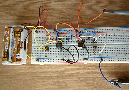 三角波発生回路を構成した様子